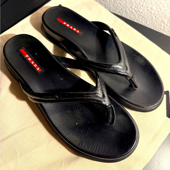 Prada Black Leather Flip-Flop Sandals - Picture 1 of 4